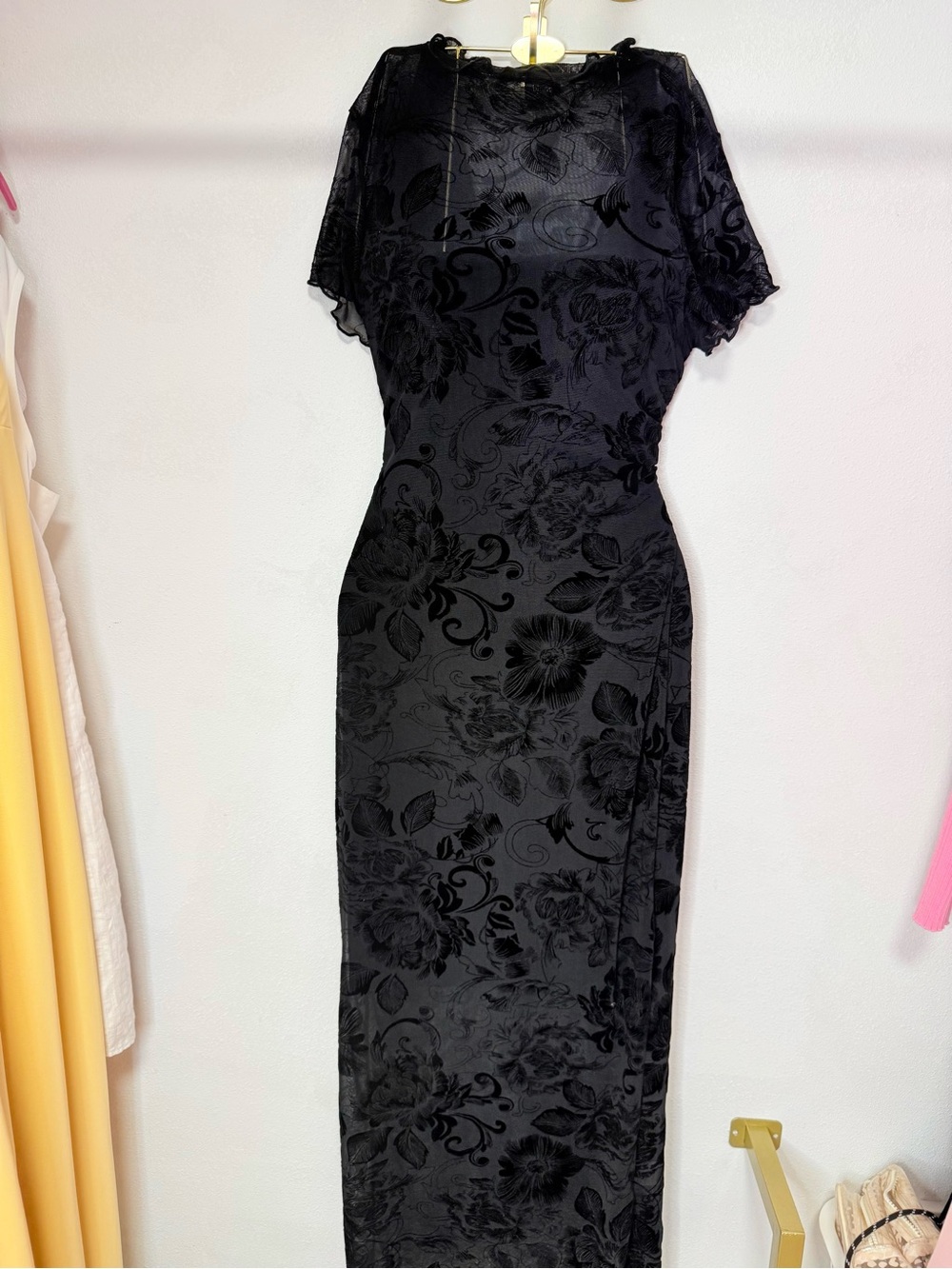 Elegant Black Floral Velvet Maxi Dress - Women's
